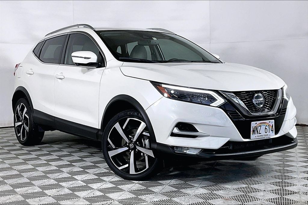 Used 2022 Nissan Rogue Sport SL w/ Premium Package FWD image 12
