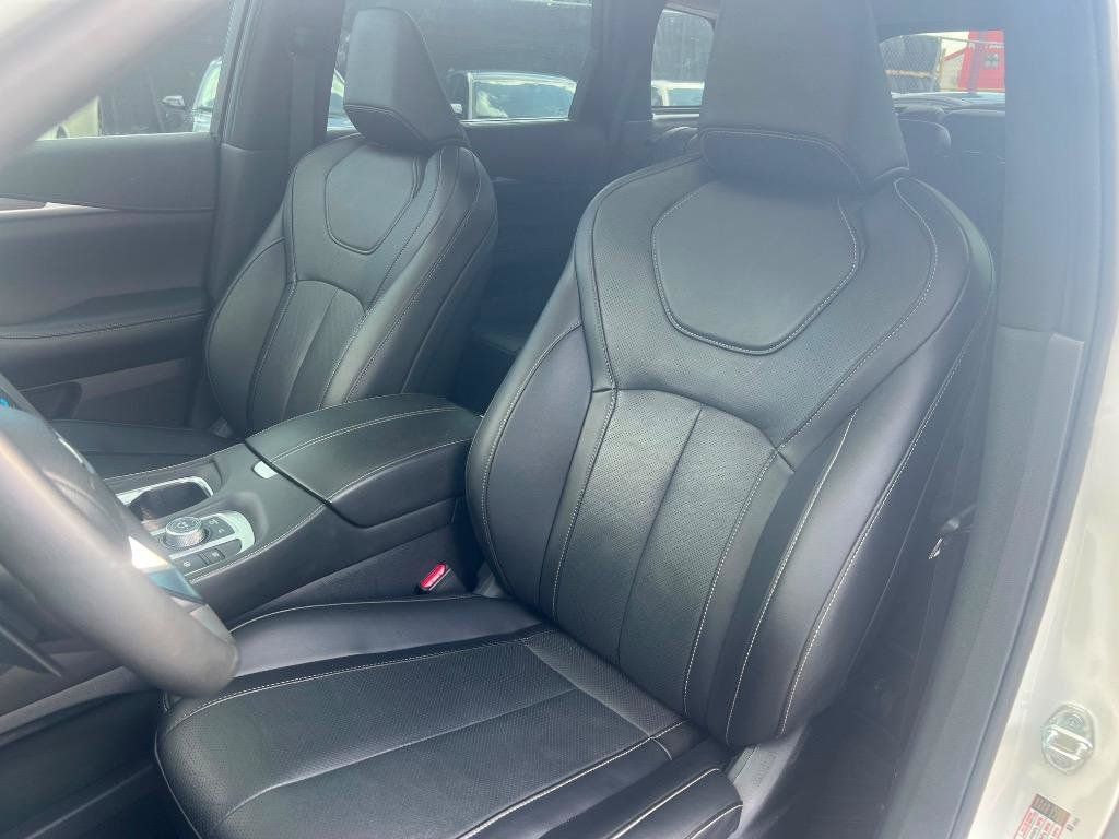 Used 2024 INFINITI QX60 Luxe FWD image 11
