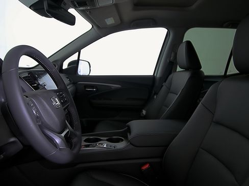 Used 2025 Honda Ridgeline RTL+ image 20