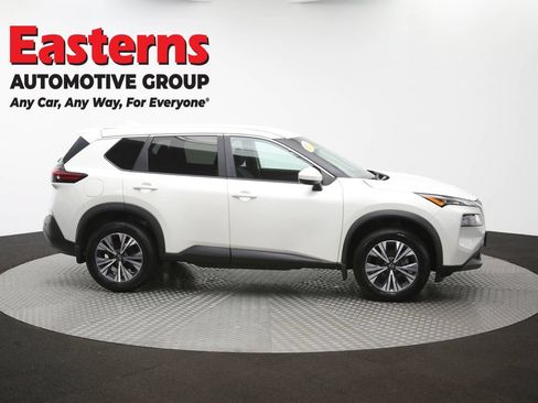 Used 2023 Nissan Rogue SV AWD/4WD image 45