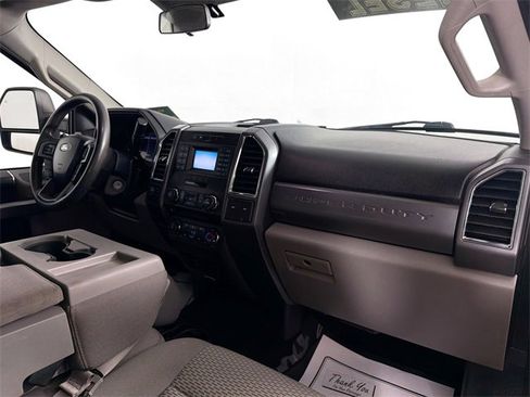 Used 2017 Ford F250 XLT w/ XLT Value Package image 28