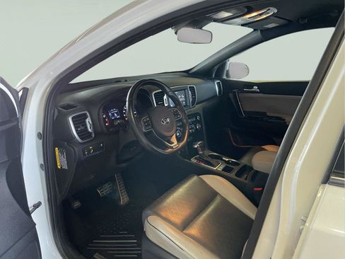 Used 2019 Kia Sportage EX w/ EX Sport Appearance Package AWD/4WD image 12
