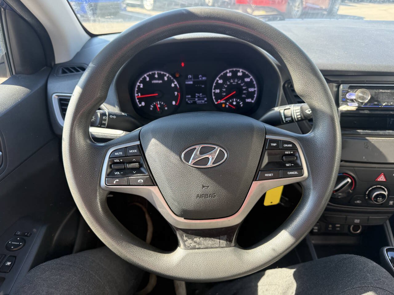 Used 2021 Hyundai Accent SE FWD image 21
