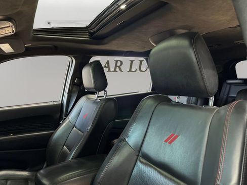 Used 2023 Dodge Durango R/T RWD image 9