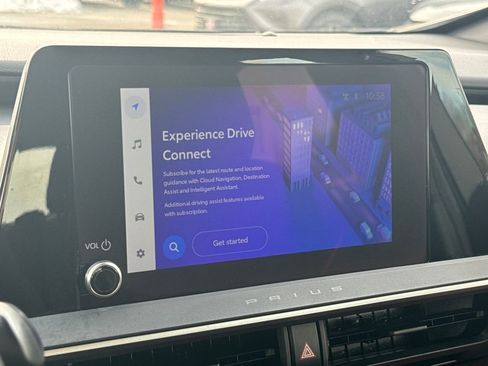 Used 2024 Toyota Prius Prime SE image 21