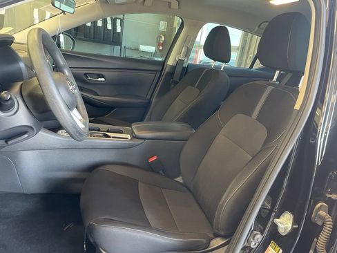 Certified 2024 Nissan Sentra SV FWD image 10
