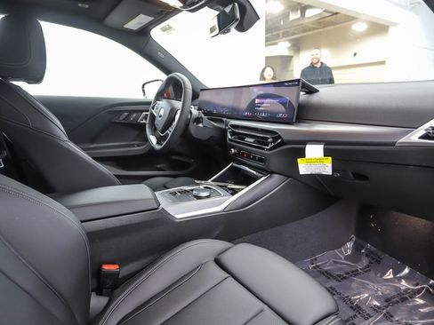 Used 2025 BMW 230i xDrive Coupe w/ Convenience Package image 23