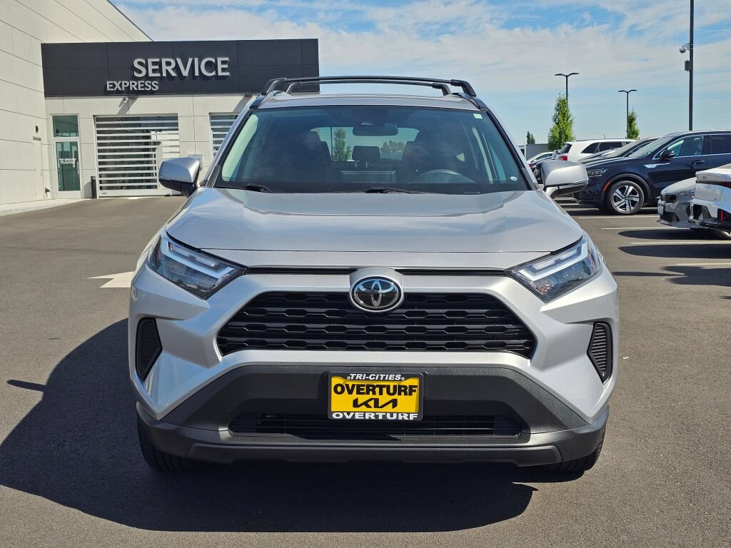 Used 2022 Toyota RAV4 XLE w/ Convenience Package AWD/4WD image 6