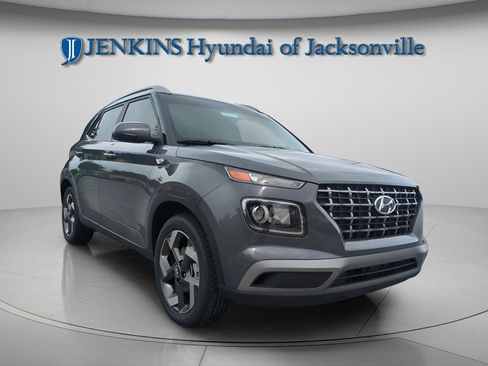 New 2026 Hyundai Venue SEL FWD image 9