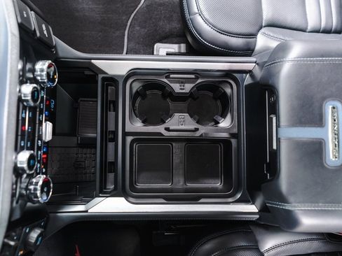 Used 2025 Ford F250 Platinum image 18