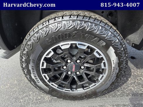 Used 2026 GMC Canyon AT4 w/ Technology Plus Package AWD/4WD image 42
