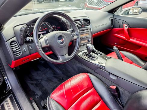 Used 2010 Chevrolet Corvette Convertible w/ Preferred Equipment Group image 2