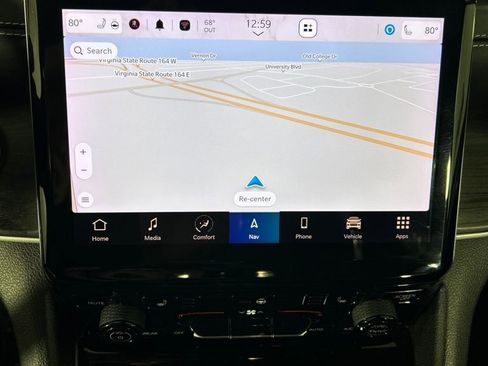 Used 2024 Jeep Grand Cherokee Limited image 14