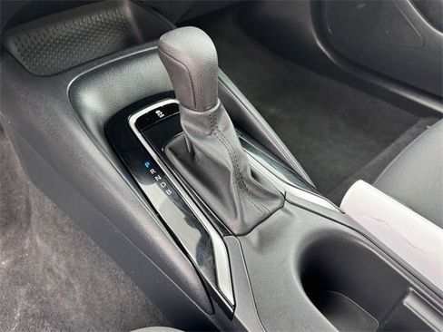 Used 2023 Toyota Corolla LE image 21