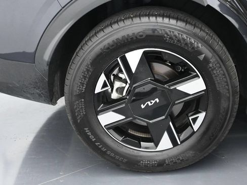 Used 2026 Kia Sportage LX FWD image 16