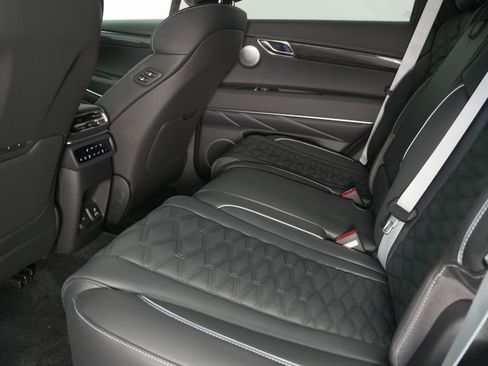 New 2025 Genesis GV80 3.5T e-SC image 34