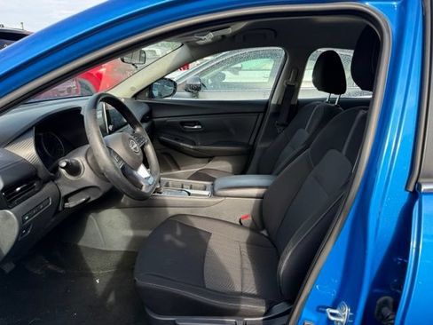 Used 2025 Nissan Sentra SV FWD image 6