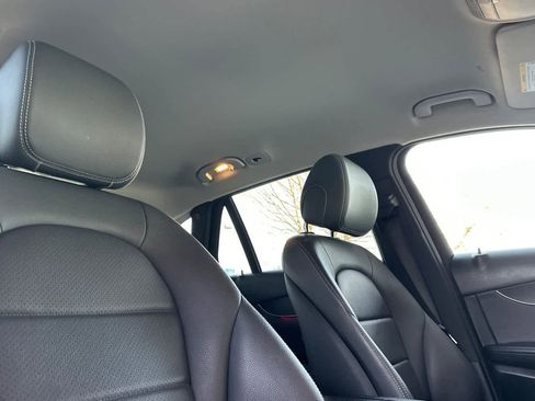 Used 2022 Mercedes-Benz GLC 300 image 18