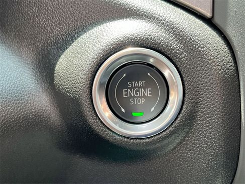 New 2025 Chevrolet Silverado 1500 Custom image 17