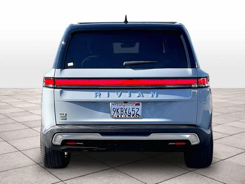 Used 2023 Rivian R1S Adventure image 5