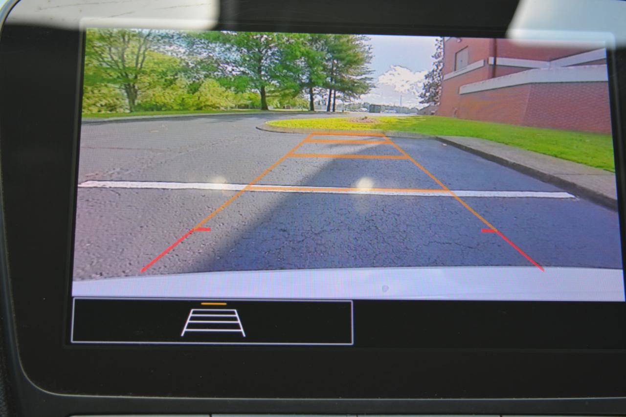 Used 2023 Chevrolet Malibu LS FWD image 21