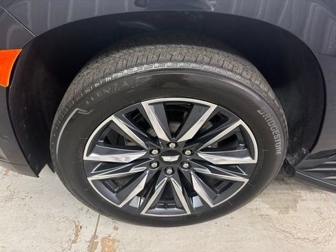 Used 2021 Cadillac Escalade Sport w/ LPO, Illumination Package RWD image 29