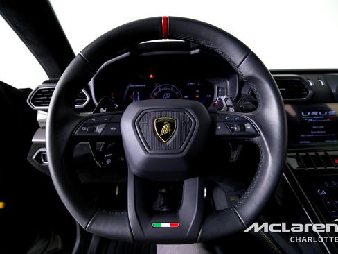 Used 2024 Lamborghini Urus Performante AWD/4WD image 14