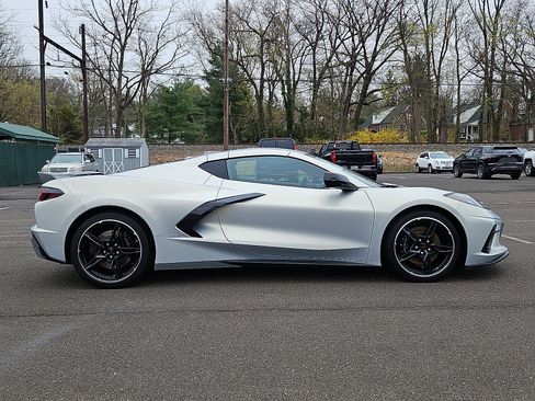 Used 2024 Chevrolet Corvette Stingray Preferred Cpe w/ Z51 Performance Package RWD image 7
