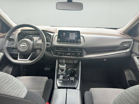 Used 2023 Nissan Rogue SV FWD image 16