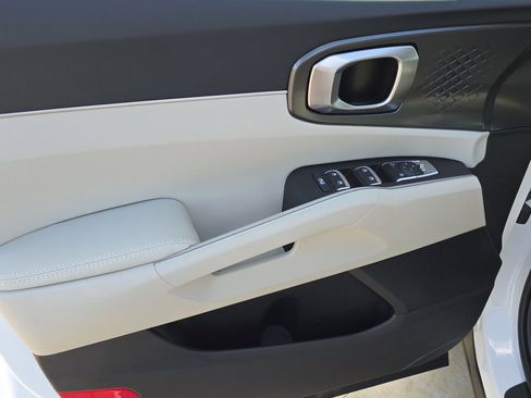 New 2026 Kia Sorento S AWD/4WD image 17