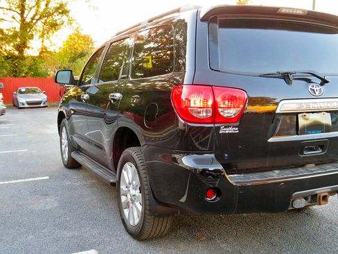 Used 2013 Toyota Sequoia Platinum image 44