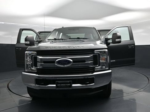 Used 2019 Ford F250 XL w/ STX Appearance Package AWD/4WD image 23