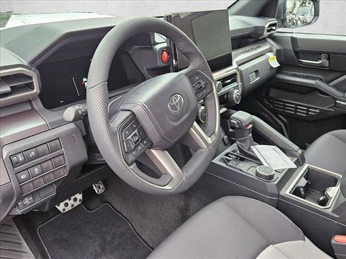 New 2025 Toyota Tacoma TRD Sport image 3