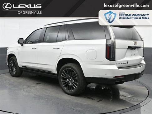 Used 2025 Cadillac Escalade Sport Platinum image 6