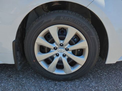 Used 2026 Toyota Corolla LE image 11