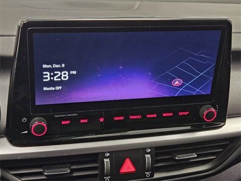 Used 2024 Kia Forte GT-Line w/ GT-Line Premium Package image 21