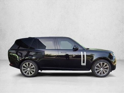 Used 2025 Land Rover Range Rover Long Wheelbase Autobiography AWD/4WD image 4
