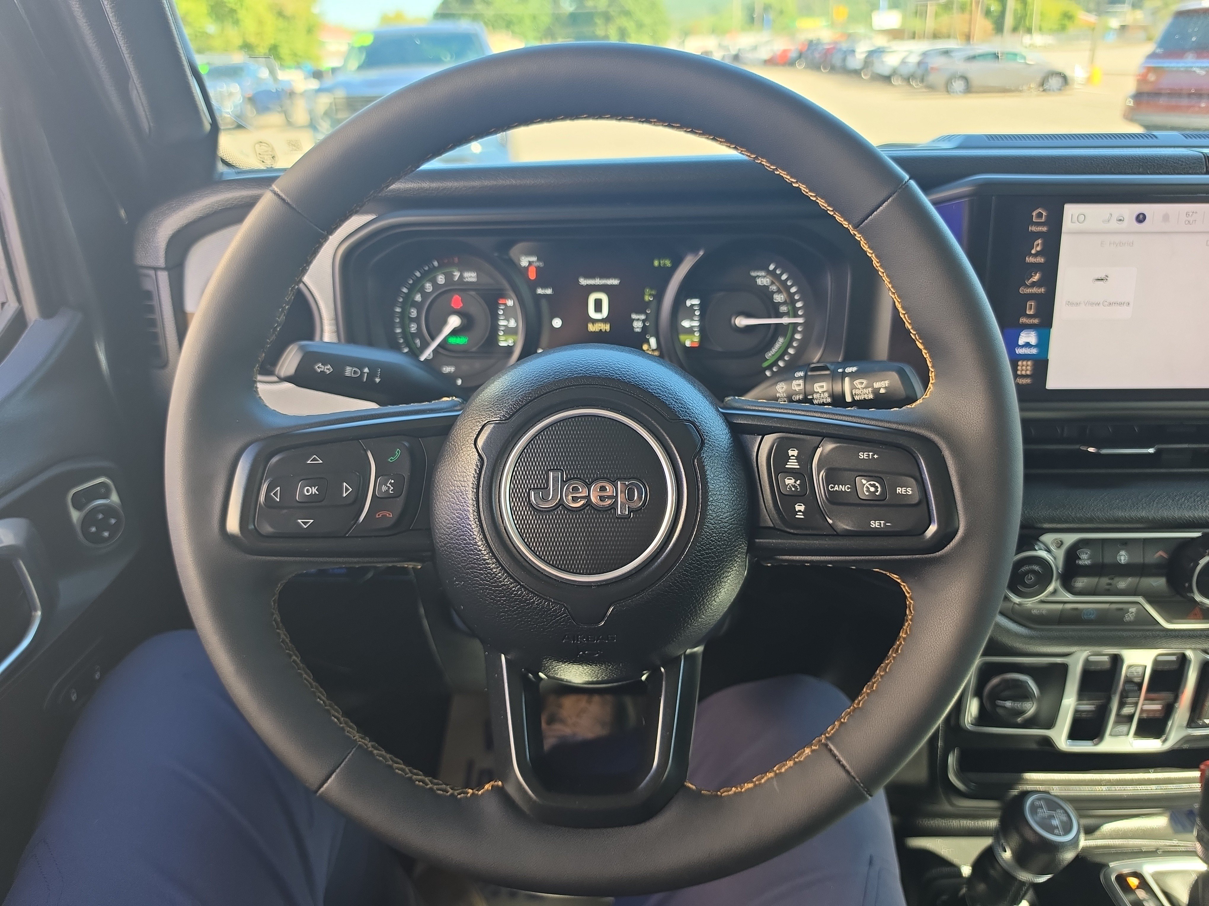 Used 2024 Jeep Wrangler Unlimited w/ Convenience Group AWD/4WD image 21