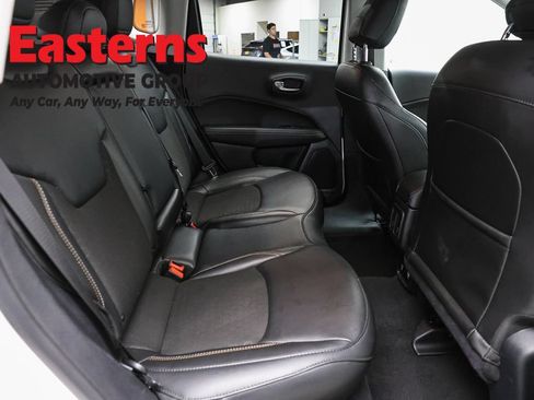 Used 2020 Jeep Compass Latitude w/ Popular Equipment Group AWD/4WD image 24