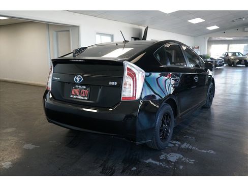 Used 2014 Toyota Prius Four image 7
