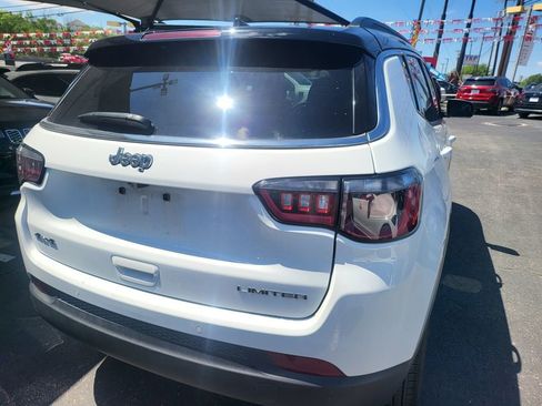 Used 2025 Jeep Compass Limited image 15