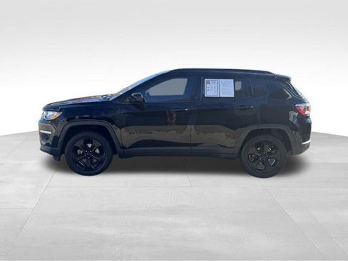 Used 2020 Jeep Compass Latitude image 4