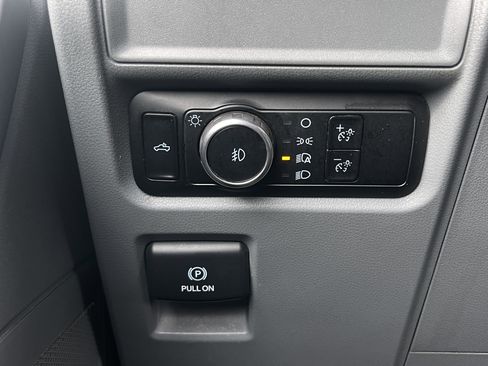 Used 2023 Ford F150 XLT image 18