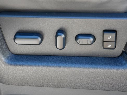 Used 2011 Ford F150 Lariat w/ Lariat Plus Pkg image 19