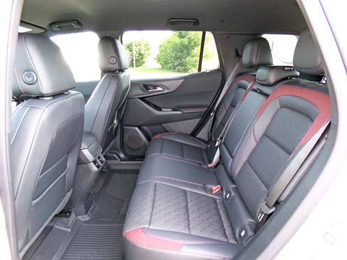 New 2026 Chevrolet Equinox RS w/ Convenience Package III FWD image 12