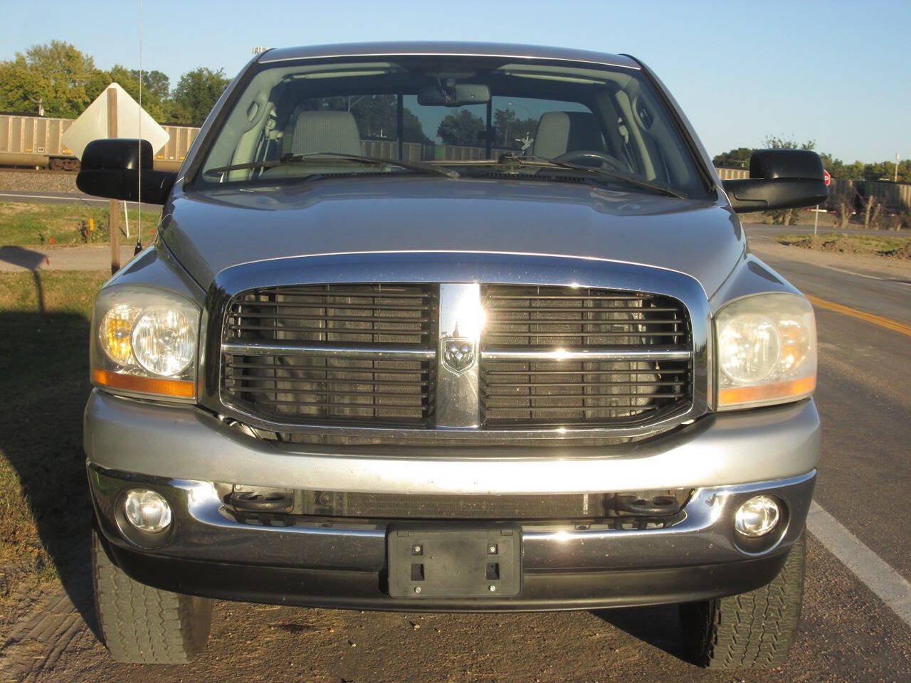 Used 2006 Dodge Ram 2500 Truck SLT w/ Quad Cab Big Horn Value Group AWD/4WD image 3