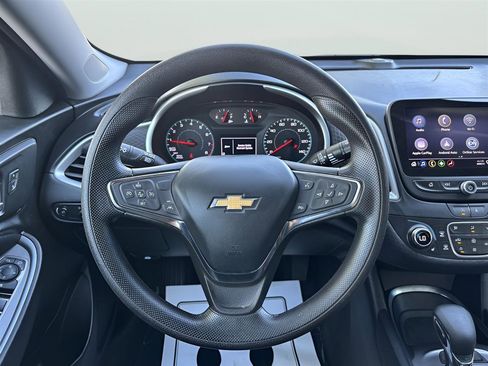 Used 2023 Chevrolet Malibu LT FWD image 20