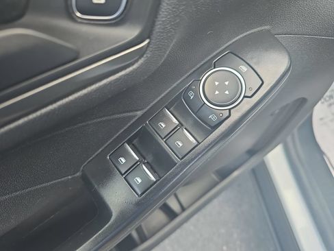 Used 2025 Ford Escape Active AWD/4WD image 13