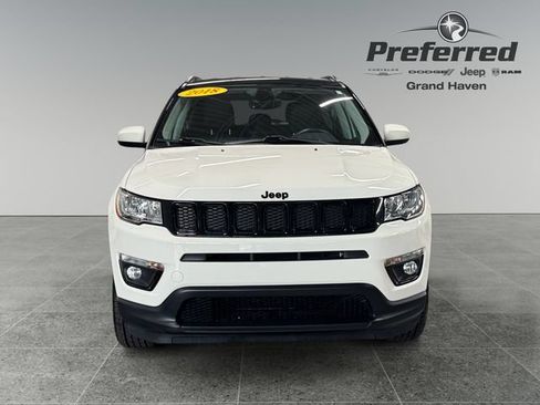 Used 2018 Jeep Compass Latitude w/ Popular Equipment Group AWD/4WD image 13