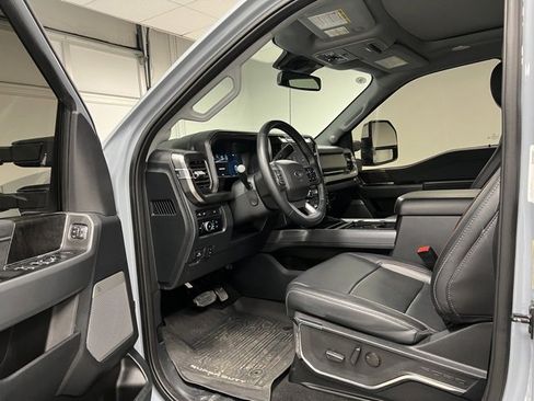 Used 2024 Ford F350 Lariat w/ Lariat Ultimate Package image 20